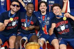 集结日体能课后，拜仁慕尼黑临场应变备战欧超杯，引发热议，赛季目标并未改变的简单介绍-开云体育官网