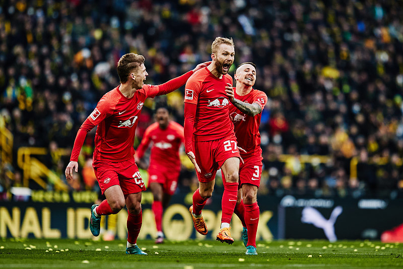 莱比锡发布备战花絮；今晨防线松动；欧联任务艰巨；身体对抗强度拉满的简单介绍