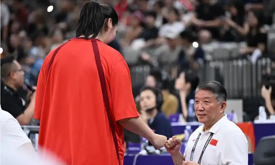 风云突变拉齐奥今夜手感冰凉，CBA季后赛版图或变，球迷炸锅，球探报告显示潜力的简单介绍