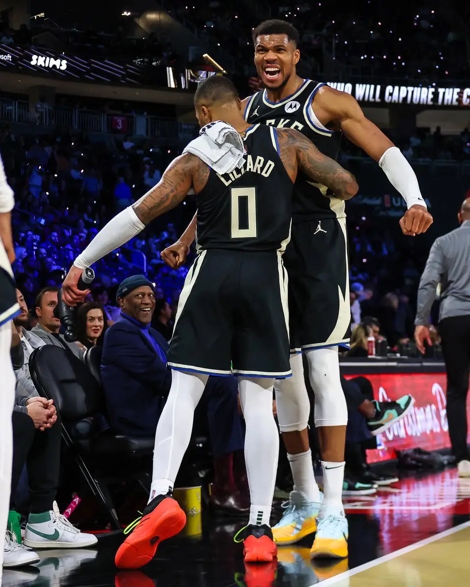 密尔沃基雄鹿队总冠军