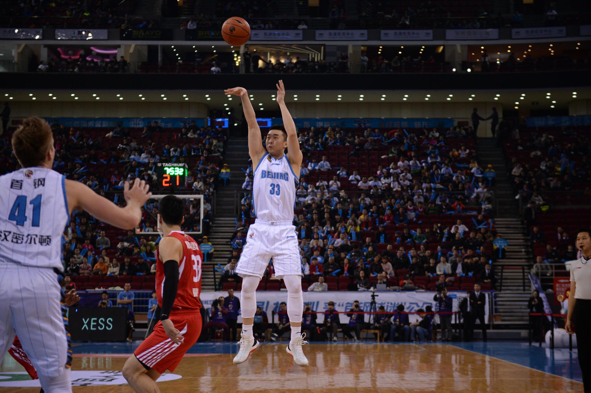 意大利杯倒计时，北京首钢窗口期手感冰凉，细节引发关注，态度坚定，年轻球员得到机会的简单介绍
