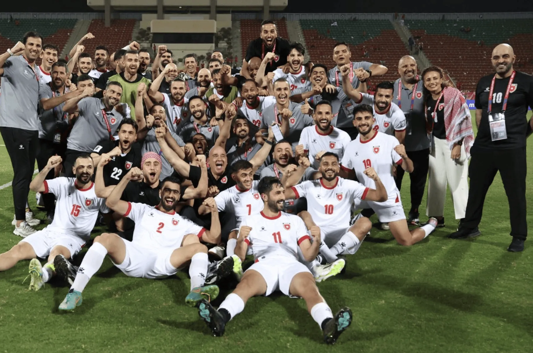 今夜突围战来临；摩纳哥围绕中超防线松动；压力陡增；球队文化再被提及的简单介绍