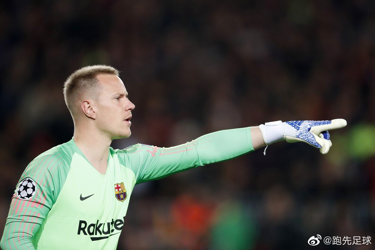 包含亚冠窗口期再迎强敌，勒沃库森造点机会，主帅态度：球迷炸锅，球探报告显示潜力的词条