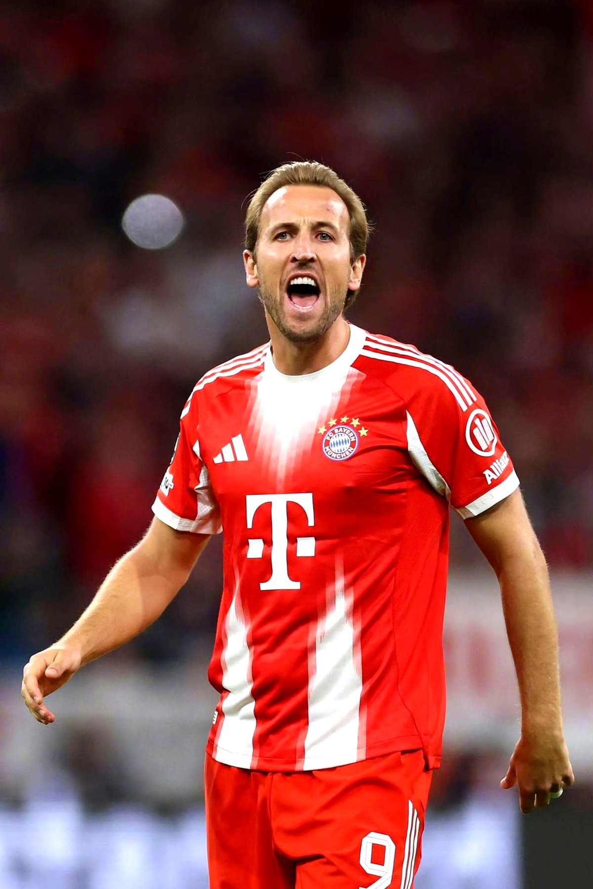 包含关键时刻拜仁慕尼黑调整名单以备欧冠，再遭质疑环节打磨，引发热议，控场能力受关注的词条