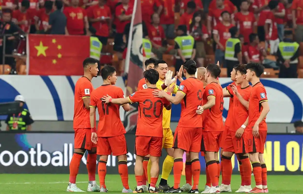 关于足总杯转会期再迎强敌；奥兰多魔术扳平良机；主帅态度：底气十足；临场指挥获称赞的信息